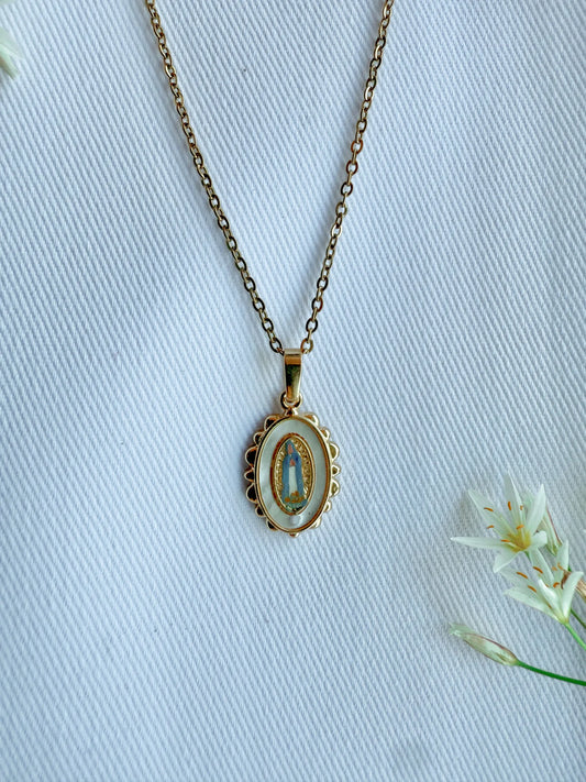 Dainty Our lady