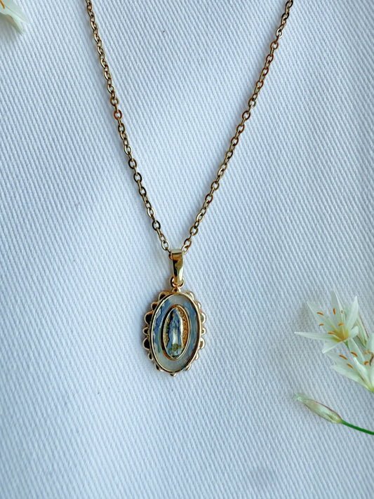 Dainty Our lady in Blue Roses