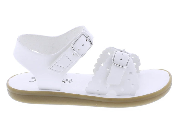Ariel Sandal- White