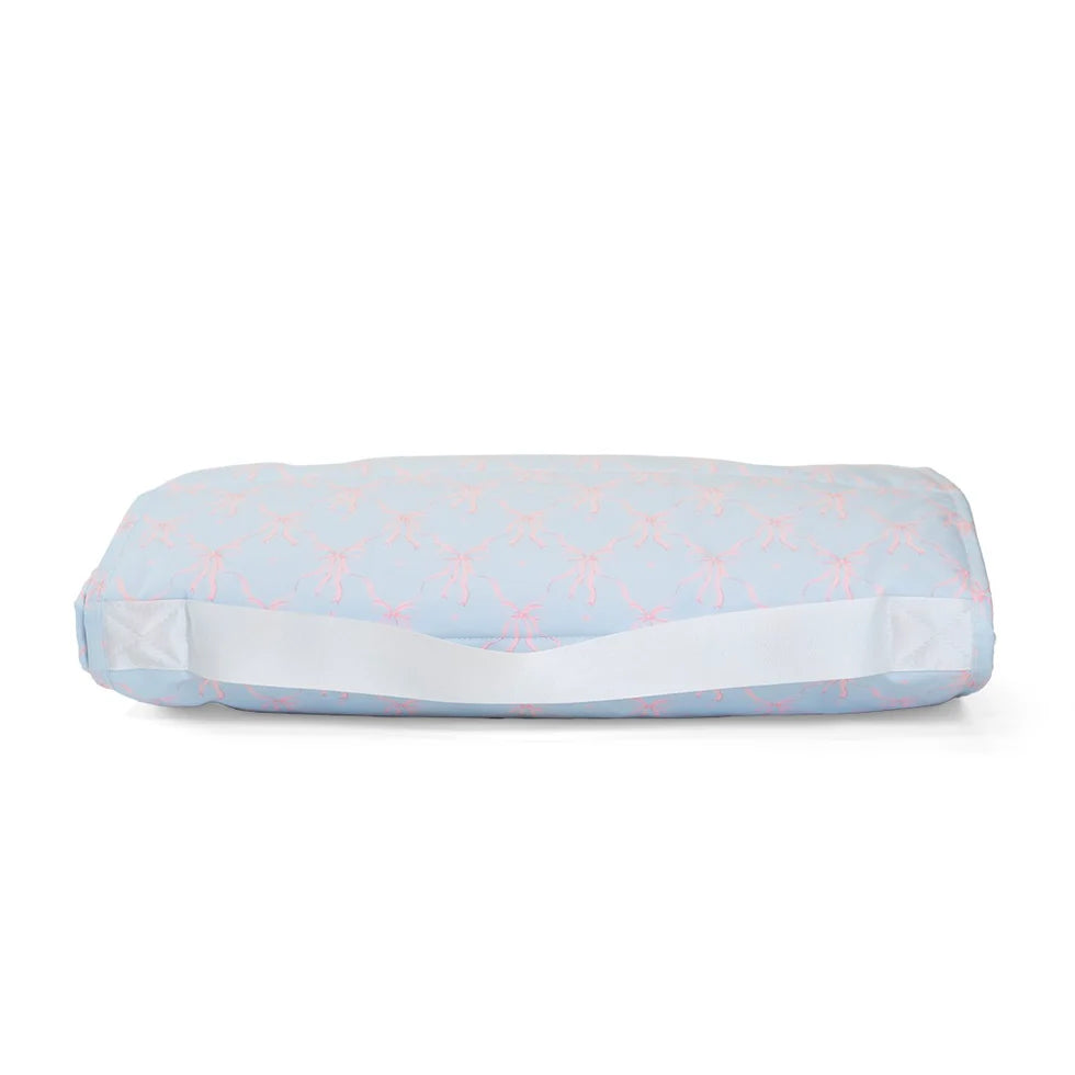 Eloise Bow TRVL