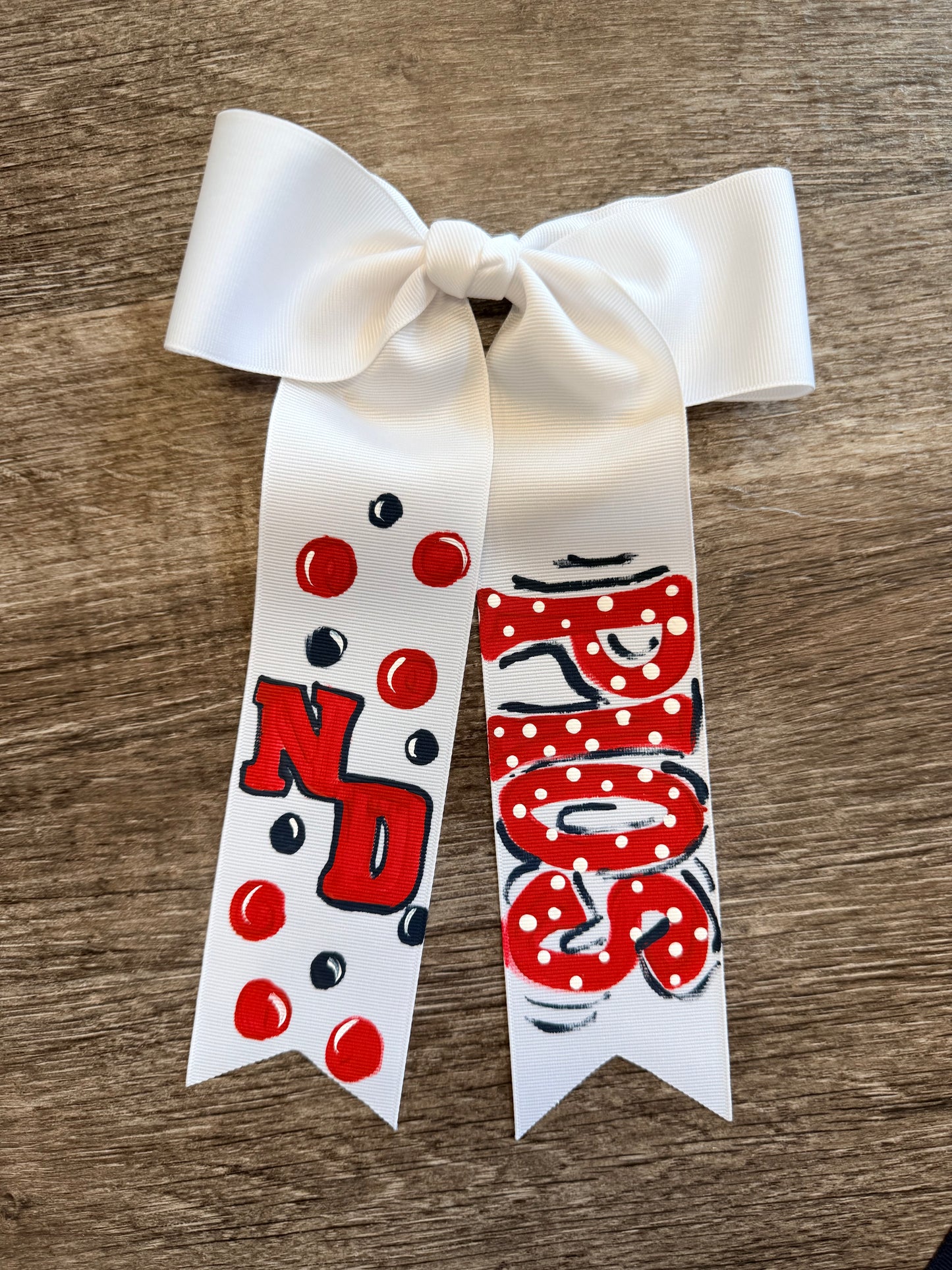 ND Pios Painted Bows